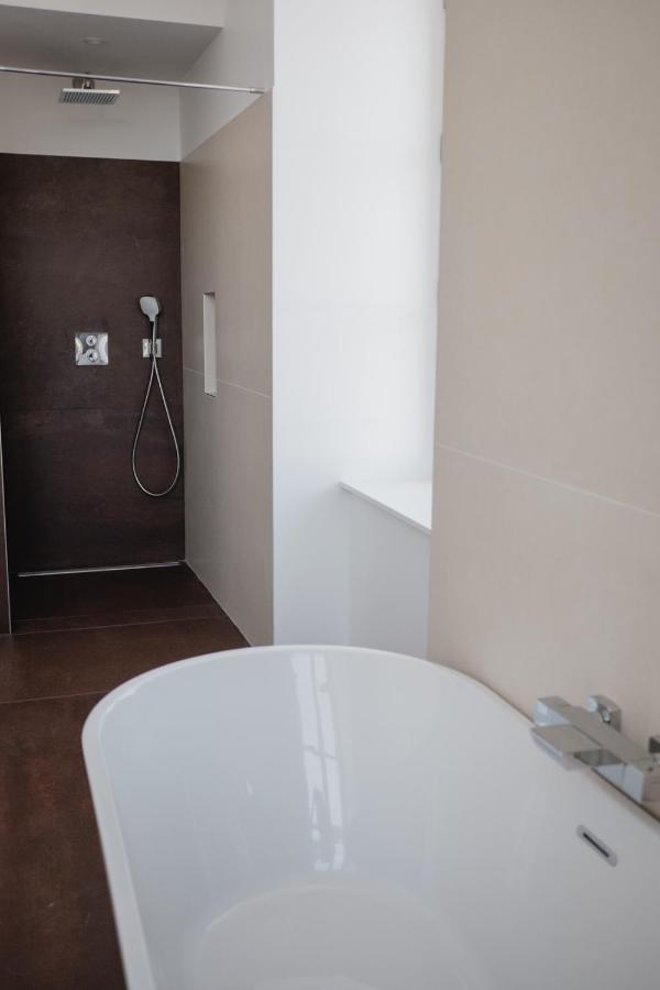 Hotel-Restaurant Villa Metis เลแซร์บิเย ภายนอก รูปภาพ